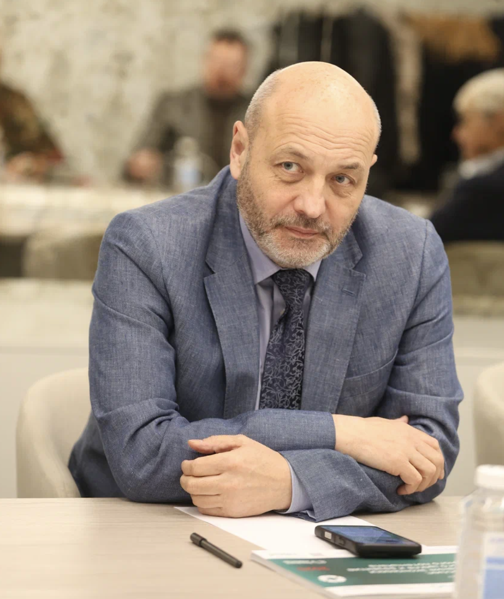 Директор проектов направления «Экология и климат» АСИ Виктор Четвериков выступает на презентации рейтинга циркулярной трансформации субъектов РФ " ИНФРАГРИН_РЕ_3"